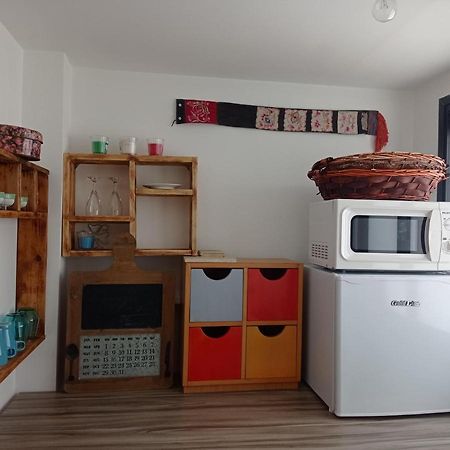 New! Great Location! Vibrant Downtown, Talpiot Market, Flea Market, Carmel Beach, Close To Everywhere Apartment Haifa Bagian luar foto